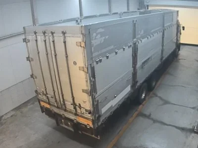 NISSAN UD