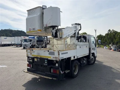 ISUZU ELF