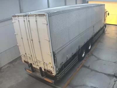 MITSUBISHI FUSO