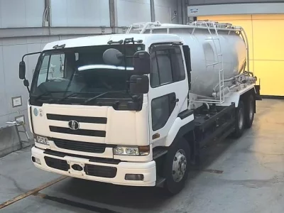 NISSAN UD