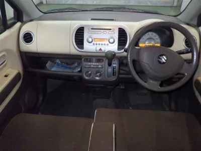 SUZUKI MRWAGON