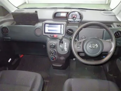 TOYOTA SPADE