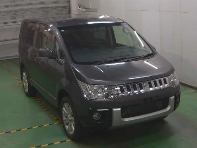MITSUBISHI DELICA D5