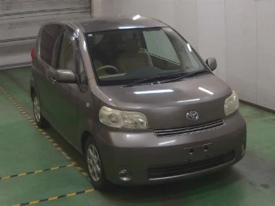 TOYOTA PORTE