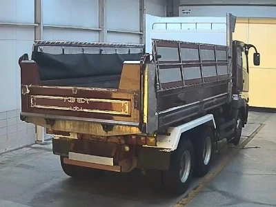 MITSUBISHI FUSO