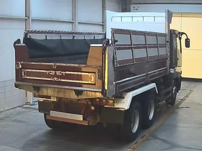 MITSUBISHI FUSO