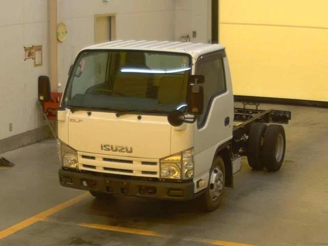 Isuzu Elf  с аукциона в Японии