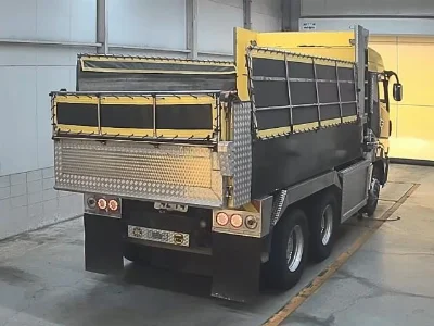 MITSUBISHI FUSO