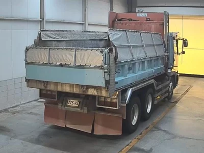 MITSUBISHI FUSO