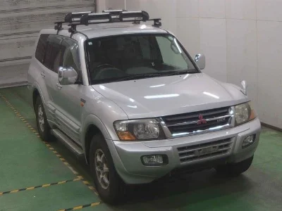 MITSUBISHI PAJERO