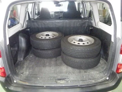 TOYOTA SUCCEED