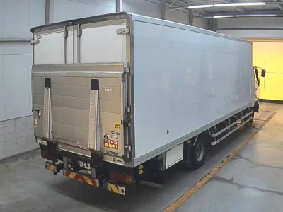 MITSUBISHI FUSO FIGHTER