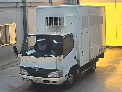 TOYOTA DYNA