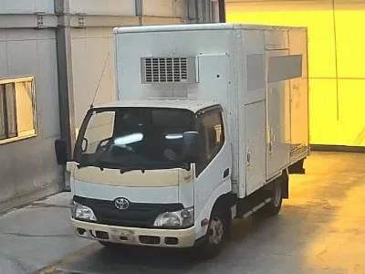 TOYOTA DYNA