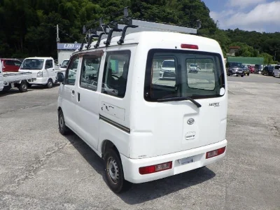 DAIHATSU HIJET VAN