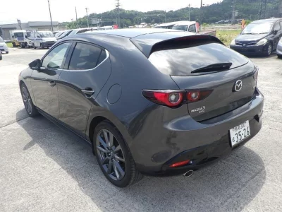 MAZDA MAZDA3 FASTBACK