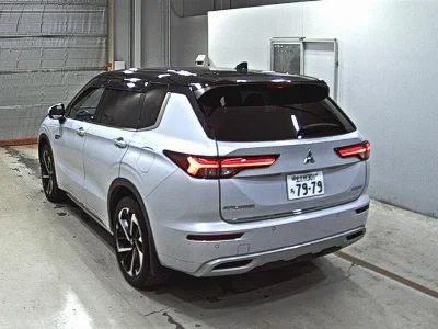 MITSUBISHI OUTLANDER PHEV