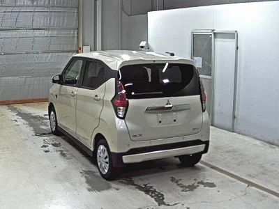 MITSUBISHI EK X EV
