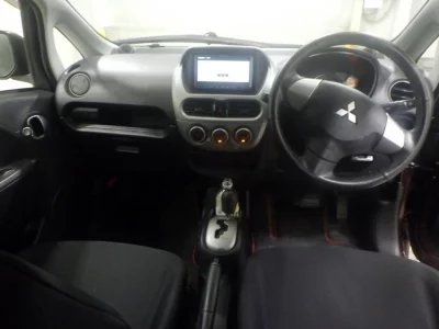 Mitsubishi I