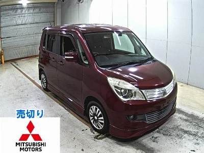 MITSUBISHI DELICA D2