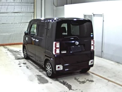 TOYOTA PIXIS MEGA