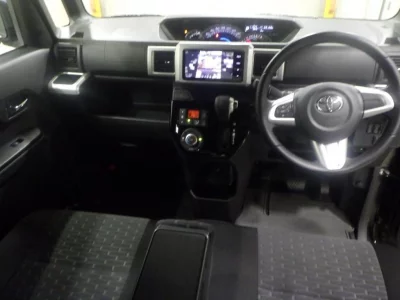 TOYOTA PIXIS MEGA