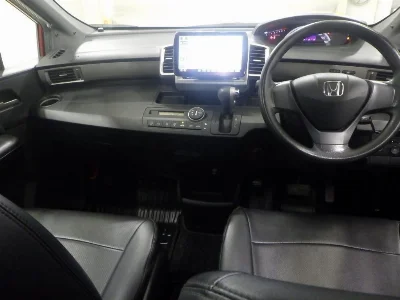 HONDA FREED SPIKE