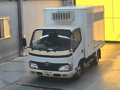 TOYOTA DYNA