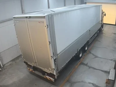 MITSUBISHI FUSO