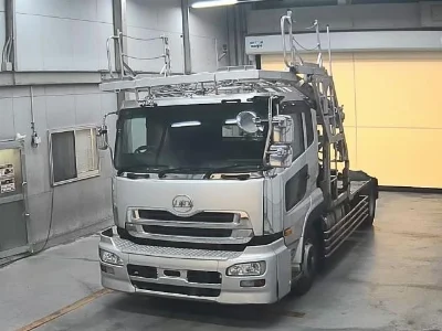 NISSAN UD