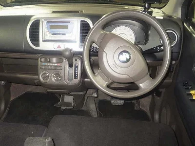 SUZUKI MRWAGON