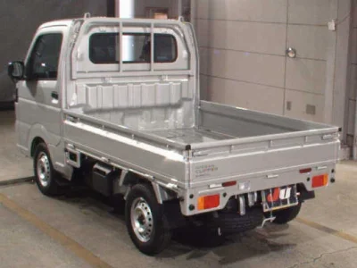 NISSAN CLIPPER TRUCK