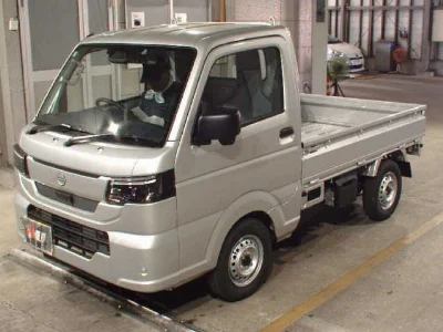 NISSAN CLIPPER TRUCK