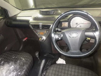 TOYOTA IQ