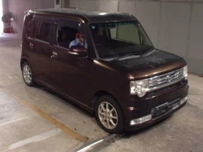 TOYOTA PIXIS SPACE