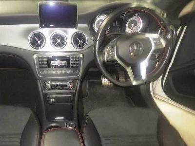 MERCEDES BENZ CLA