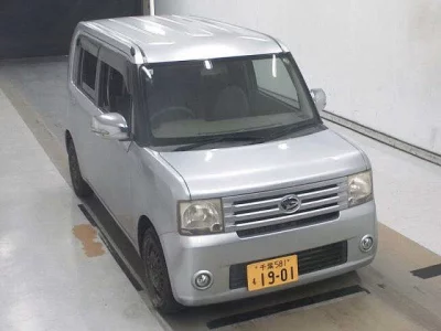 DAIHATSU MOVE CONTE