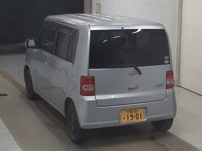 DAIHATSU MOVE CONTE