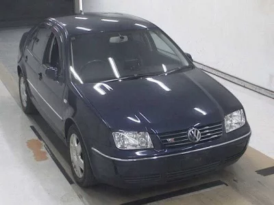 VOLKSWAGEN BORA