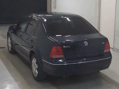 VOLKSWAGEN BORA
