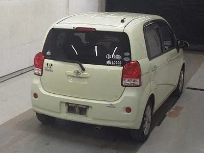 TOYOTA PORTE