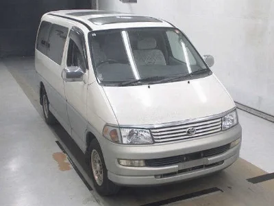 TOYOTA HIACE REGIUS