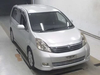 TOYOTA ISIS