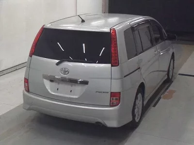TOYOTA ISIS