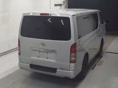 TOYOTA REGIUS VAN