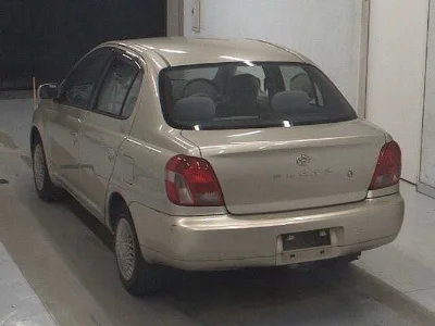 TOYOTA PLATZ