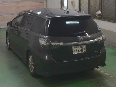TOYOTA WISH