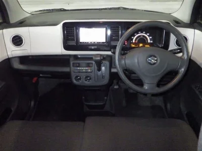 SUZUKI MRWAGON
