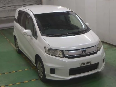 HONDA FREED SPIKE