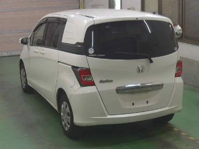 HONDA FREED SPIKE